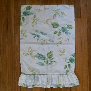 West Point Stevens Queen Single Ruffled Pillowcase